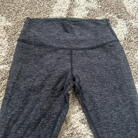 Aloyoga Alosoft High-Waist 7/8 Highlight Legging - Dark Heather Grey - Picture 3 of 6